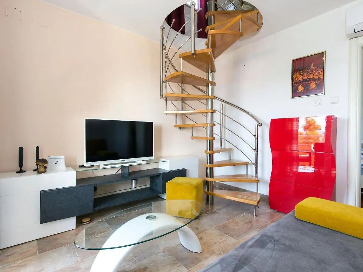 Apartment Renato - Nov115 By Interhome Dramalj 0*,